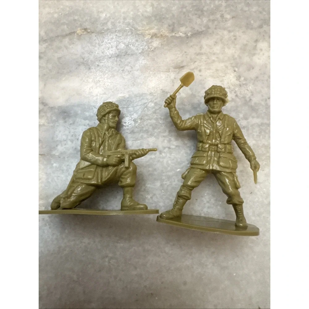 vintage timmee plastic army men Lot‎ Of 28